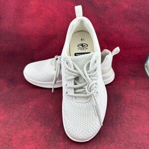 ATHLETIC WORKS LIFESTYLE JOGGER SNEAKERS, WOMEN'S SIZE 6,5, WHITE